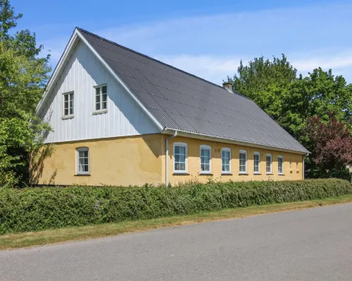 "Lokke" - 19km from the Sea Hotels in Skaerbaek