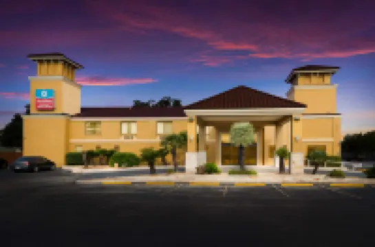 SureStay Plus Hotel by Best Western San Antonio North