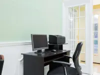 Super 8 by Wyndham Statesboro Hotels in Statesboro