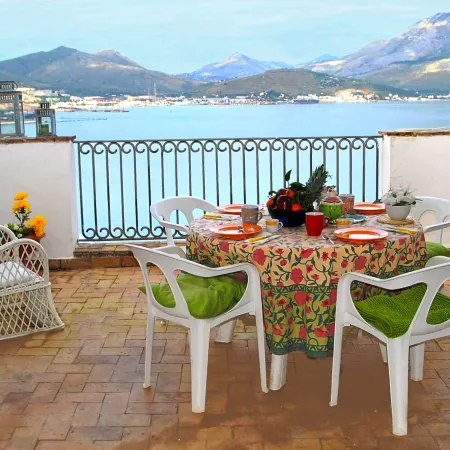 Belvedere Home with Sea View on the Gulf of Gaeta