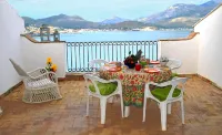 Belvedere Home With sea View on the Gulf of Gaeta