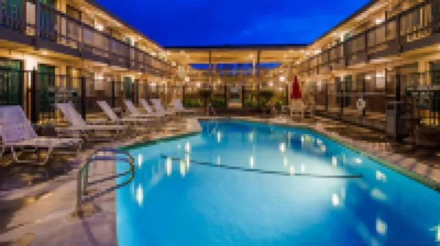 Best Western Shadow Inn