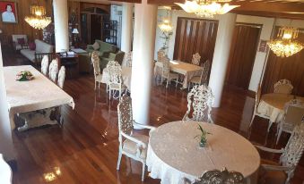 Villa Silvina Hotel and Restaurant