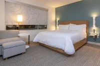 Element St. Louis Midtown Các khách sạn gần Saint Louis University School for Professional Studies