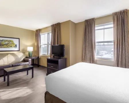 西雅圖 - 埃弗裡特- 銀湖美國長住飯店 埃弗裡特住宿飯店