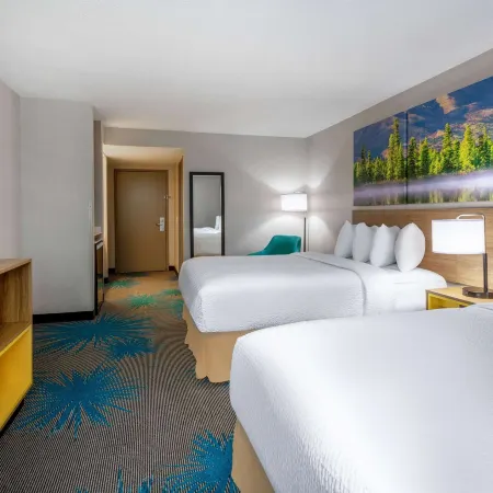 Days Inn & Suites by Wyndham Denver International Airport Отели в г. Денвер