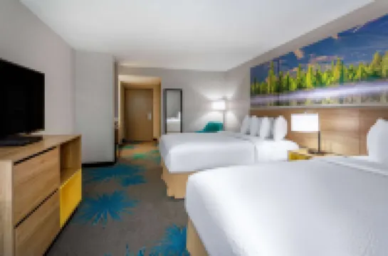 Days Inn & Suites by Wyndham Denver International Airport