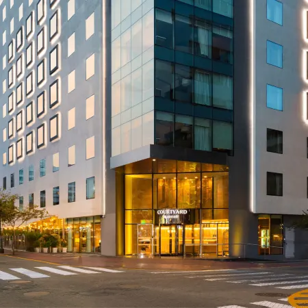 Courtyard Lima Miraflores Hotels in Lima