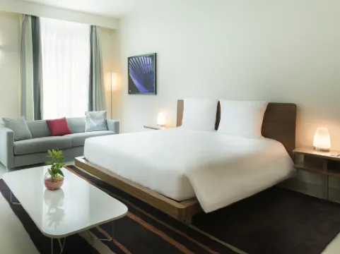 Aparthotel Adagio Abu Dhabi Al Bustan Отели рядом с достопримечательностью «Национальный выставочный центр Абу-Даби»