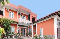 OYO 92055 Nirvana Homestay Syariah Hotel dekat Ori 999 Swalayan