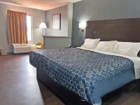 Red Carpet Inn and Suites Newnan GA Hotels in Newnan