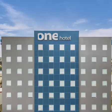 One Leon Poliforum