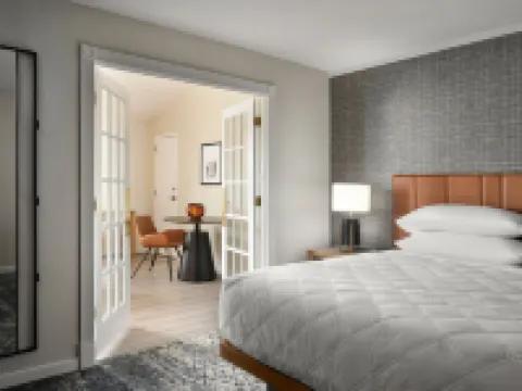 大急流城喜來登機場酒店 喀斯喀特酒店