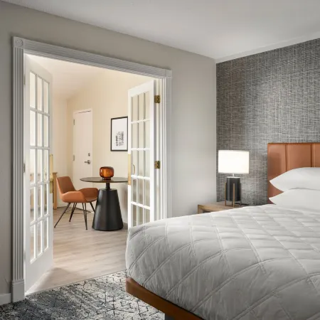 Sheraton Grand Rapids Airport Hotel