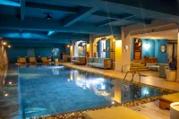 Le Louvre Hotel & Spa - Pools