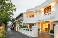 The Charleston Hotels near Sri Sugatharamaya