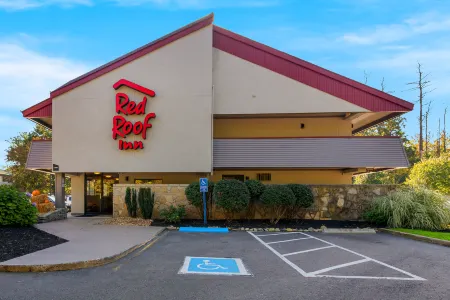 Red Roof Inn Salem Отели в г. Сандан