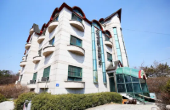 野山加魯希爾汽車旅館