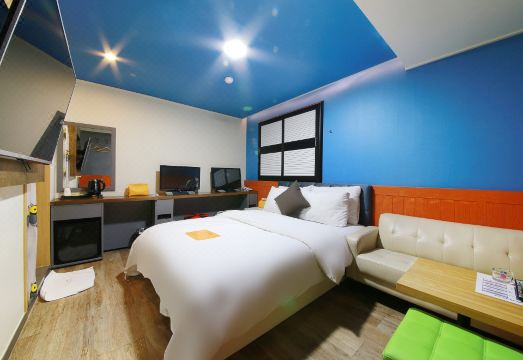 뉴상상호텔 로비