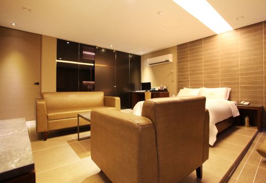 대전 유성 더 샵 객실 전경