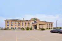 Holiday Inn Express & Suites Wichita Falls