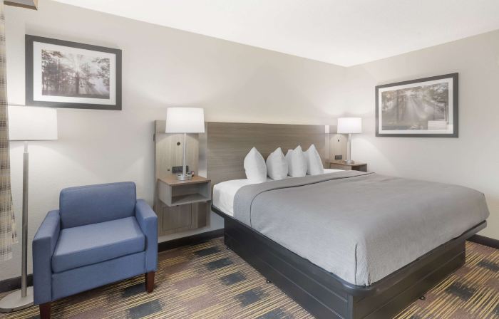 Quality Inn Newton at I-80