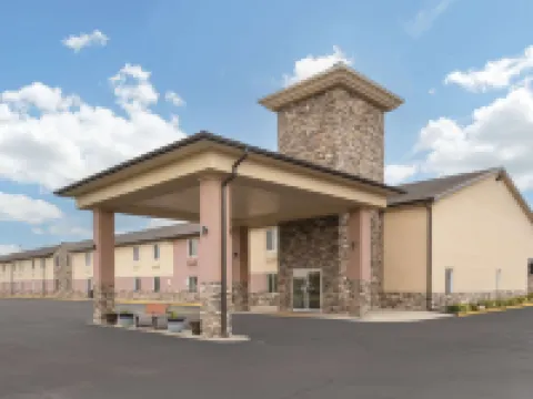 Quality Inn Newton at I-80 Hotels in Newton