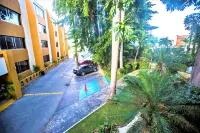 Hotel Plaza Mirador - parking