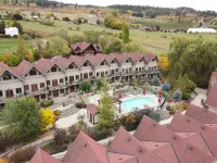 The Castle at Swan Lake Hotels in North Okanagan