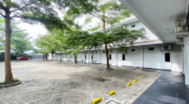V Hostel
