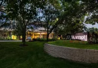 Marriott Melville Long Island فنادق في Melville