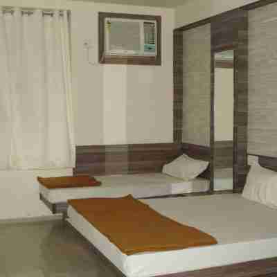 Hotel Sharda Resort Rooms