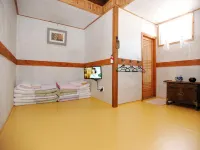 Happiness Full Hanok Guesthouse