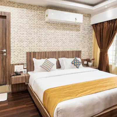 Hotel Brahmaputra Madhukalya Отели рядом с достопримечательностью «Региональный научный центр»