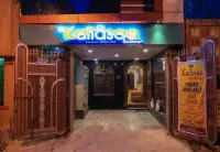 Kailasaa Residency - Parkplatz
