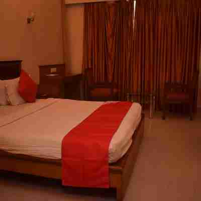 Hotel Dhiraj Rooms