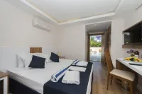 Amore Hotel Teki̇Rova - Bintang 4