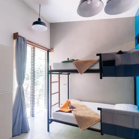 Spin Designer Hostel - El Nido