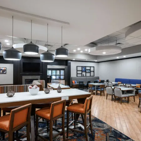 Hampton Inn Evansville/Airport