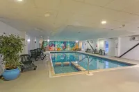 The Grand Burstin Hotel - Beach