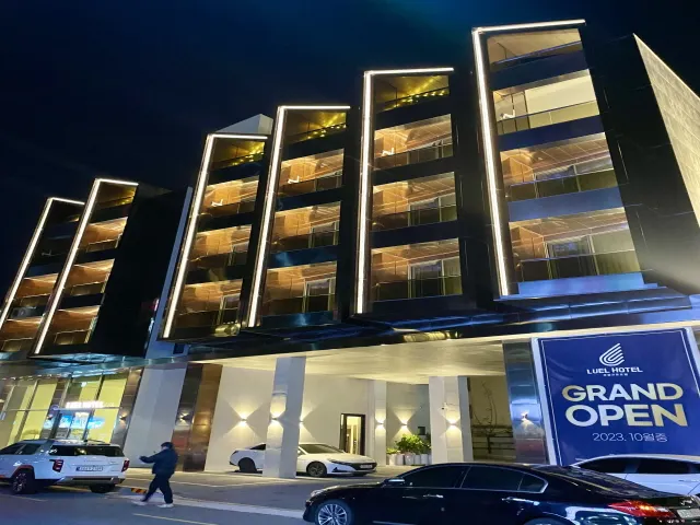 Jeonju Ruel Hotel Deokjin Park Main Branch - 정읍시