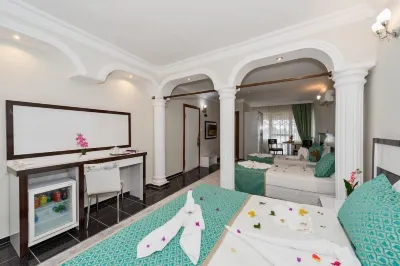 黃金娛樂飯店 Eyup Sultan Cami附近的飯店