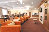 Holiday Inn Express & Suites CALGARY NW - UNIVERSITY AREA by IHG - breakfast