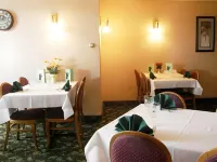 Black Bear Inn, Ascend Hotel Collection - breakfast