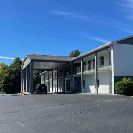 Econo Lodge Forest City