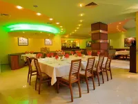 Hotel Elegance - breakfast