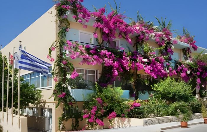 Dedalos Beach Hotel
