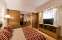 Hotel Solans Riviera فنادق في 