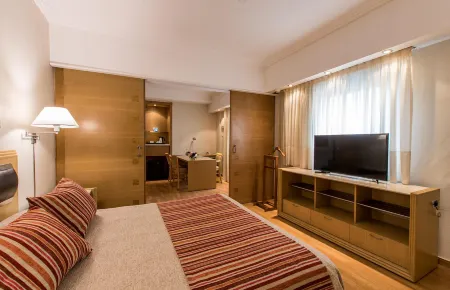 索蘭斯里維埃拉酒店