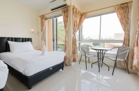 โรงแรมอยู่ดี โรงแรมในบึง